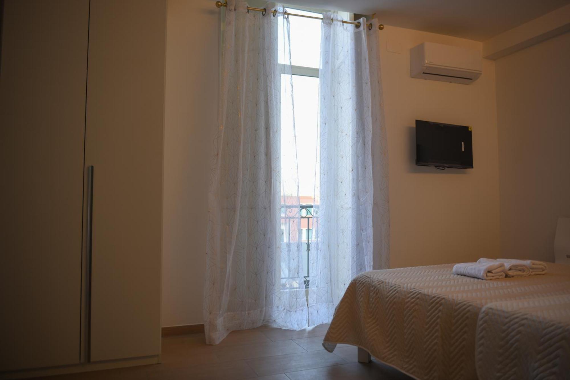 Napoli Central Gate Εξωτερικό φωτογραφία